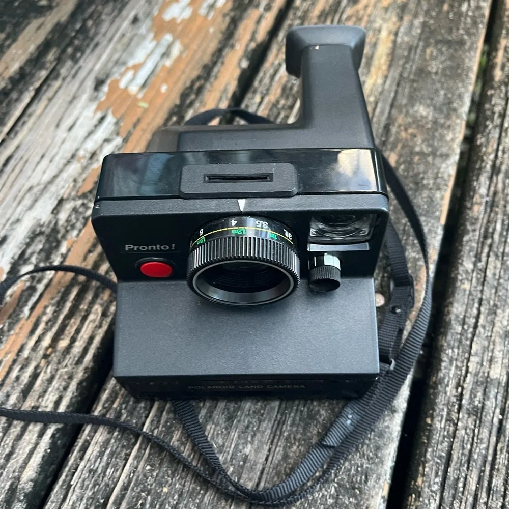 Classic Polaroid Pronto! Instant Land Camera WORKS Vintage 70s Black Strap